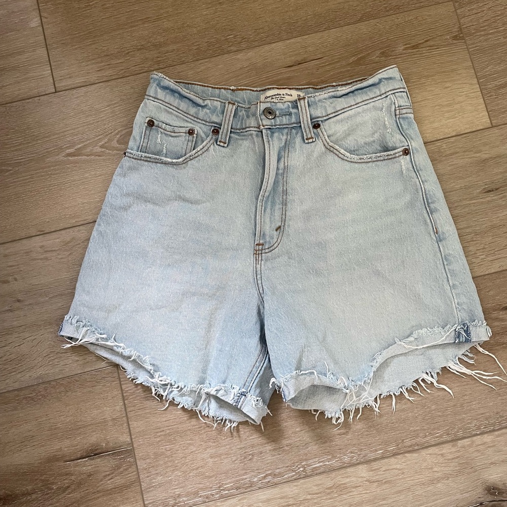 Abercrombie The Dad Short